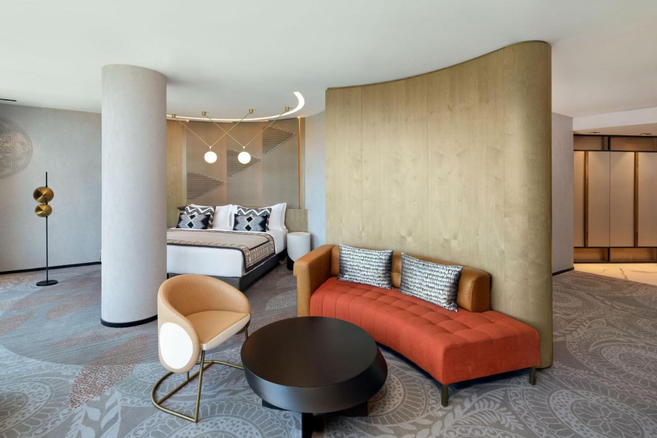 Paragraph Freedom Square, A Luxury Collection Hotel, Tbilisi Eksteriør billede